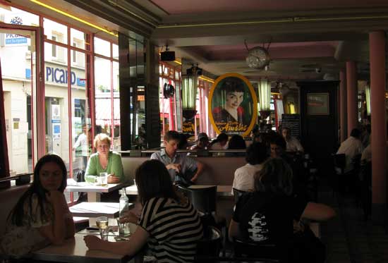 Cafe des Deux Moulins